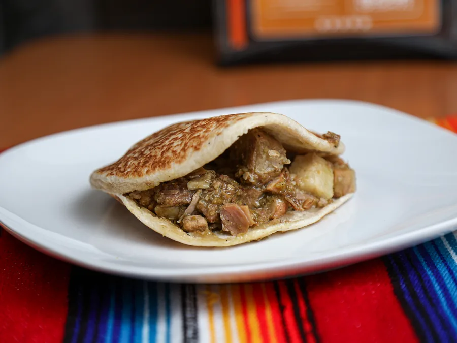 Bandeja de gorditas surtidas recién hechas | La Super Gorda